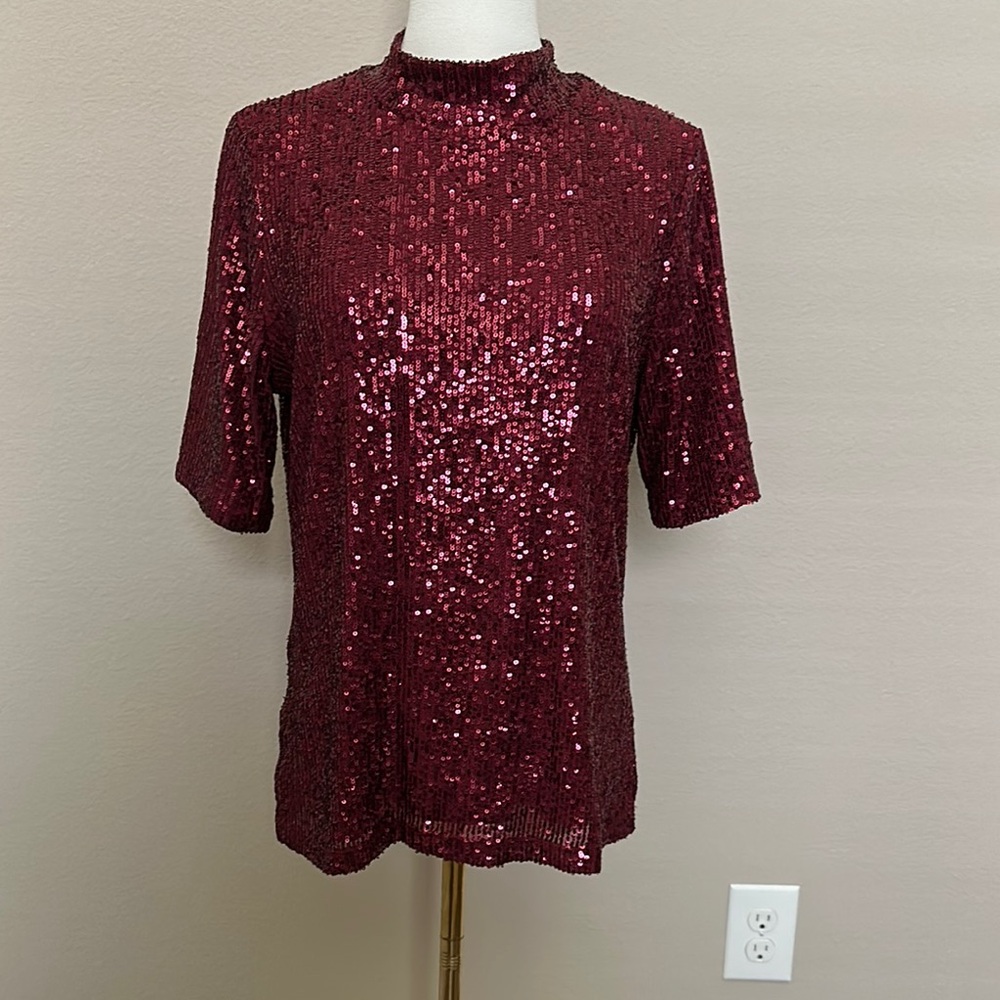 Calvin Klein Women’s Sequin Burgundy Top~ Medium